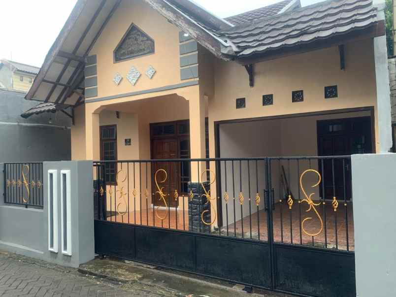 rumah bagus dekat rsa dan exit tol