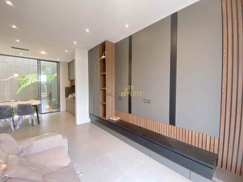 rumah baru desain kekinian dekat tvri yogyakarta