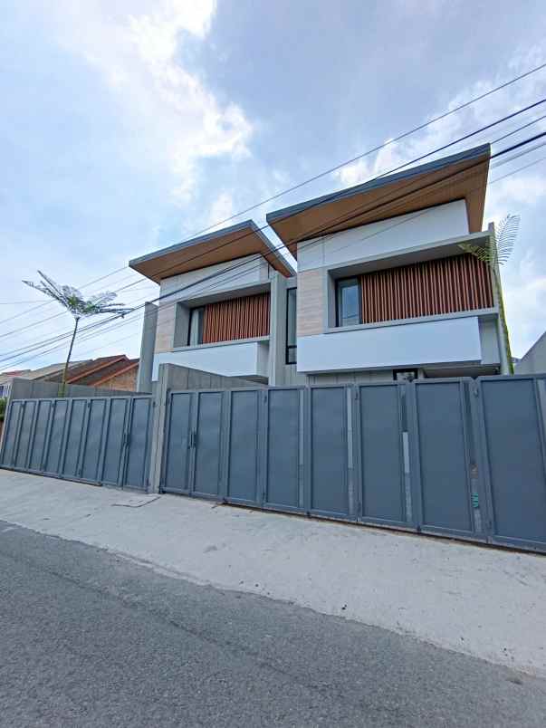 rumah baru siap huni di jalan palagan km 9 5