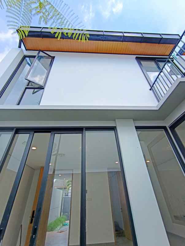 rumah baru siap huni di jalan palagan km 9 5