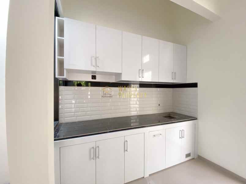 rumah baru strategis dekat uii dan wisata blue lagon