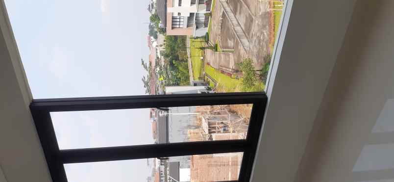 rumah circle residance pondok hijau