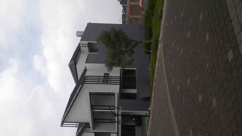 rumah circle residance pondok hijau