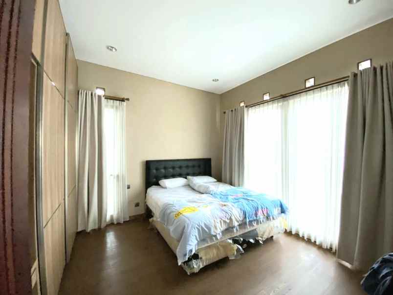 rumah daerah sejuk 5 min upi kota bandung