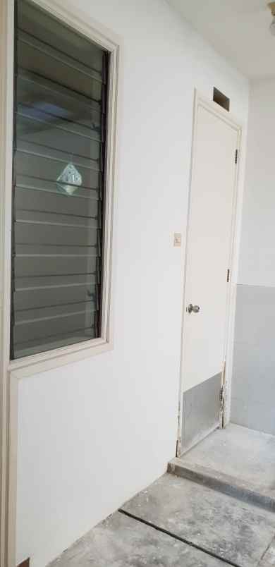 rumah delima row jalan 8m one gate system