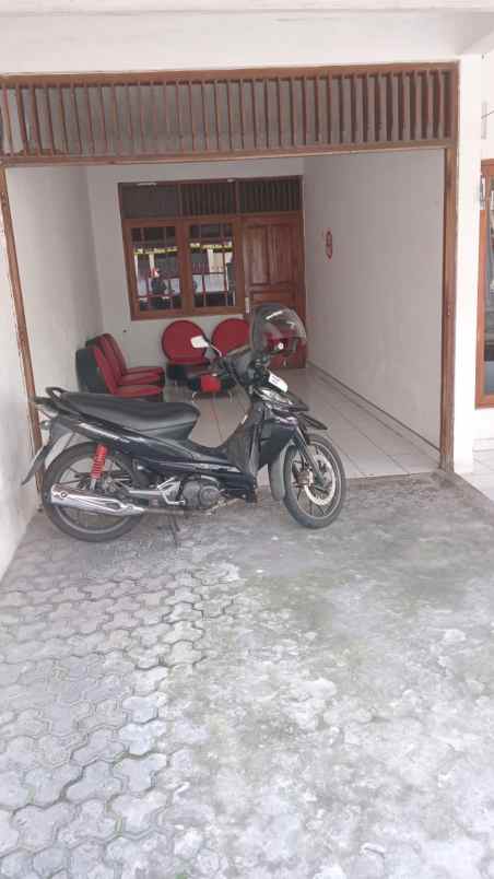 rumah di karangwaru tegalrejo kota yogyakarta