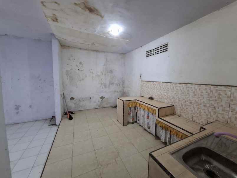 rumah di perumahan taman gading jember