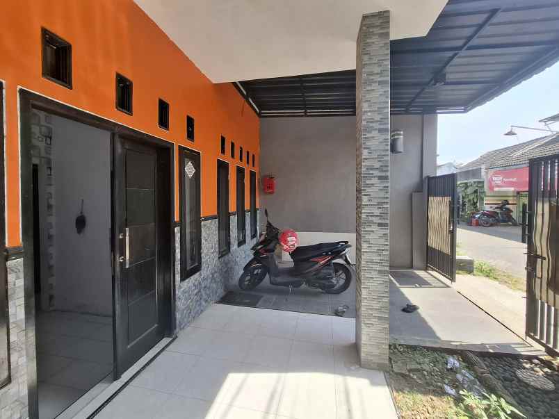 rumah di perumahan taman gading jember