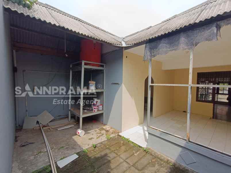 rumah dijual di perumahan sawangan permai