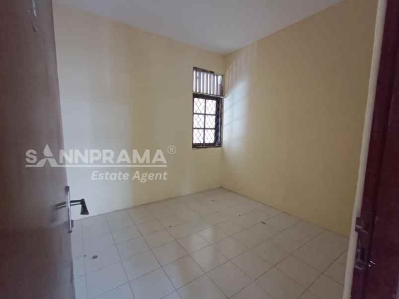 rumah dijual di perumahan sawangan permai