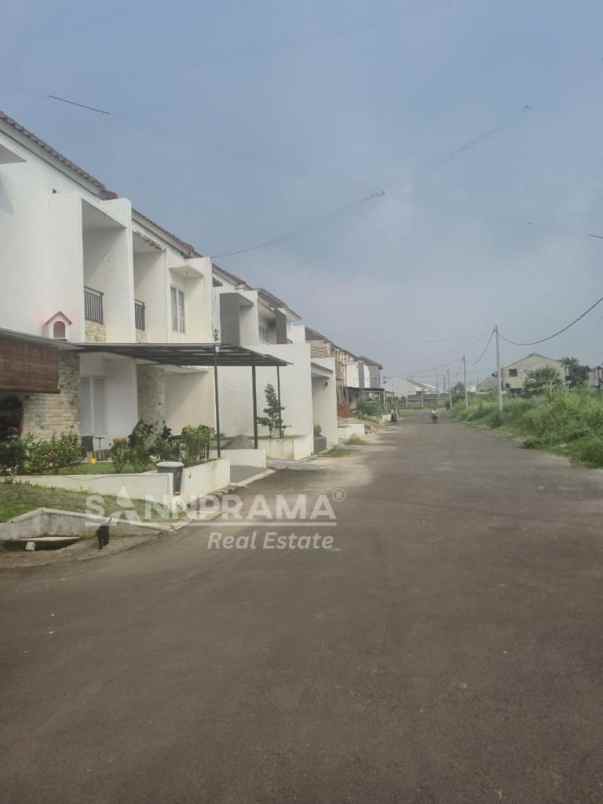 rumah dijual stragesis selatan jakarta parung bogor