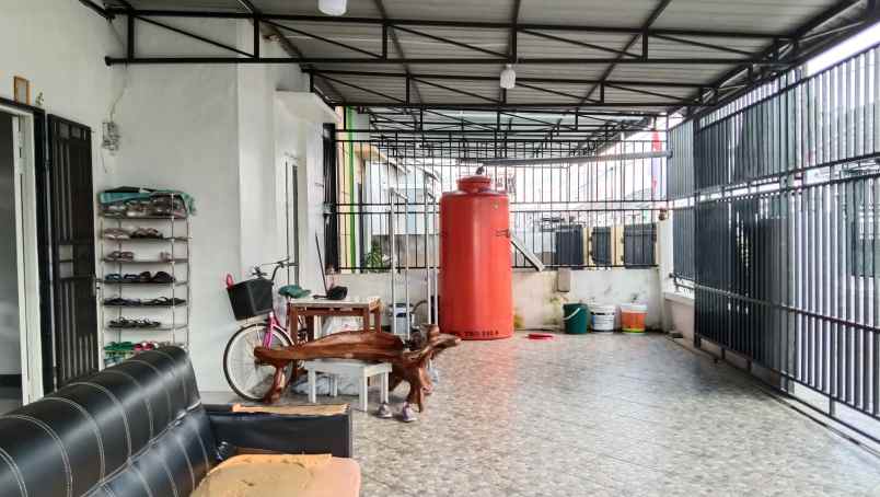 rumah jalan adi sucipto kubu