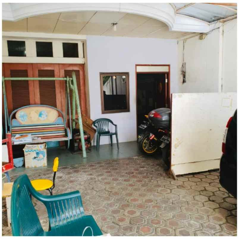 rumah jalan kayu manis viii kayu