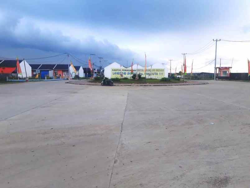 rumah jalan raya srimahi