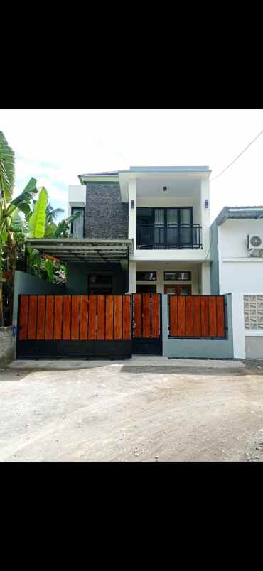 rumah jalan sampoerna pekutan bayan
