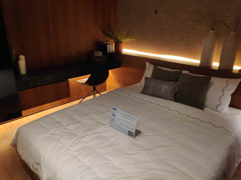 rumah jl boulevard residential