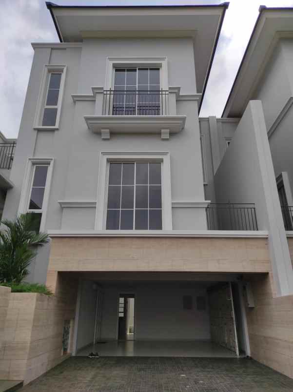 rumah jl lebak bulus 1