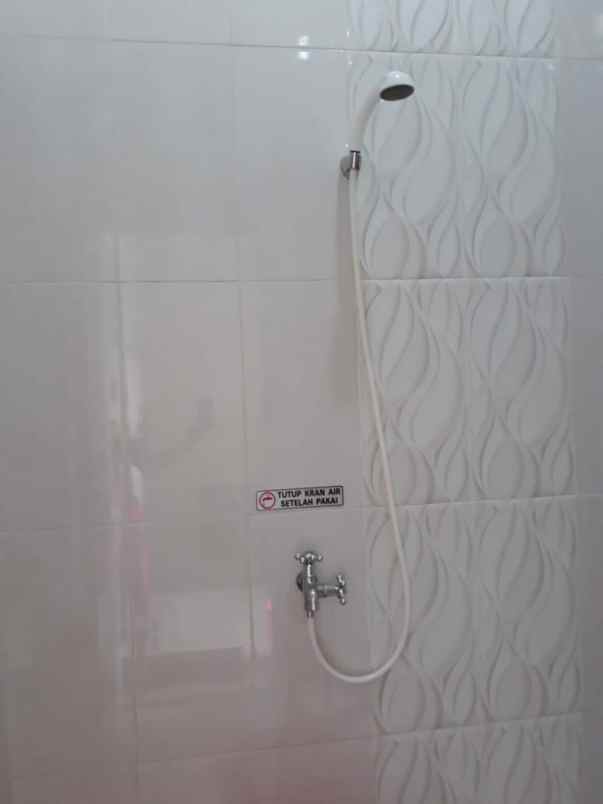 rumah jl parakan cinangka depan