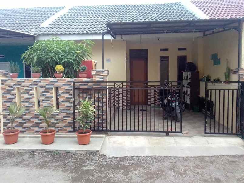 rumah jl raya jatimekar