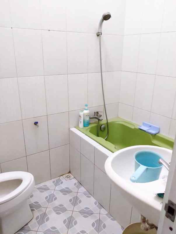 rumah jl sirojul munir jatisari