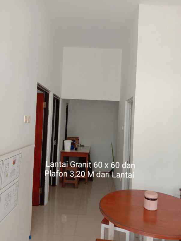 rumah jln desa wargaluyu kp