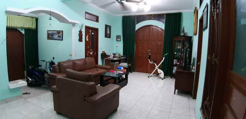 rumah kemang pratama 2 bekasi