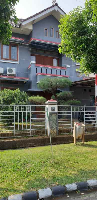 rumah kemang pratama 2 bekasi