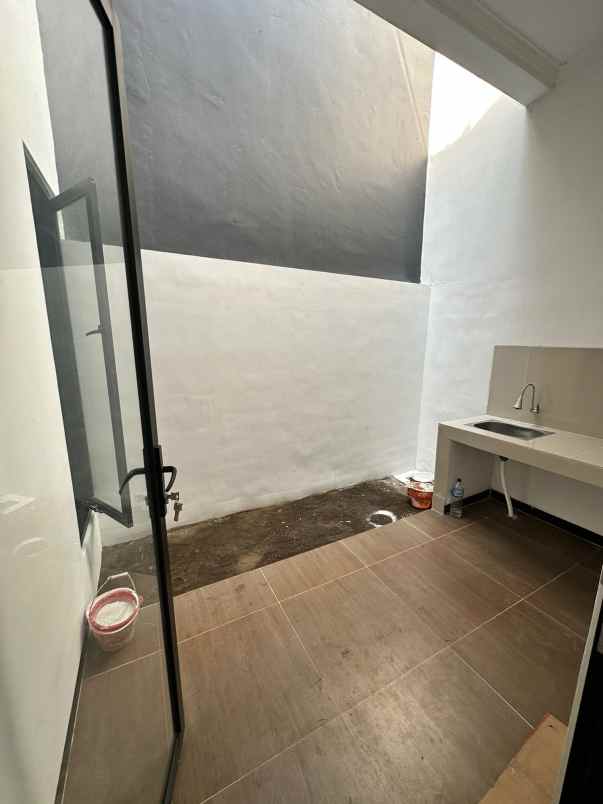 rumah klasik modern ready siap huni type daisy