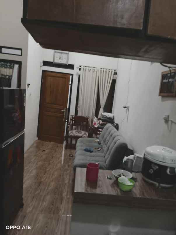 rumah komplek 2 lantai 3 kt tajur halang bogor