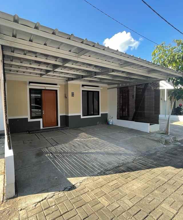 rumah komplek elite siap huni