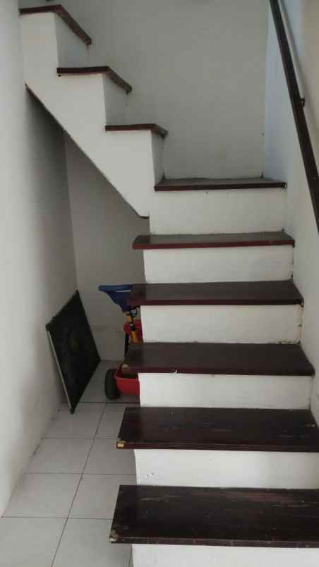 rumah kota bandung riung cipamokolan bandung