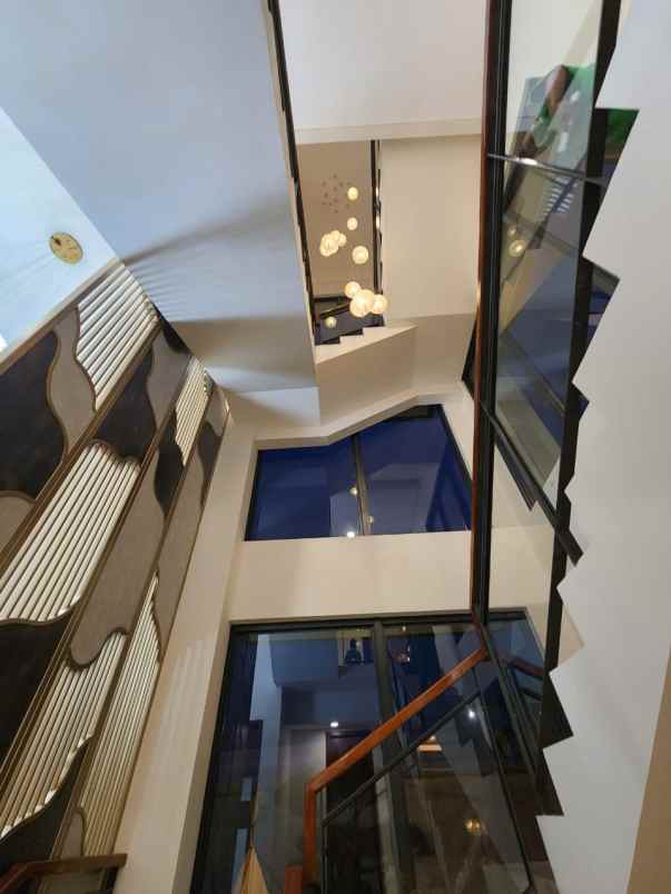 rumah kota wisata cibubur