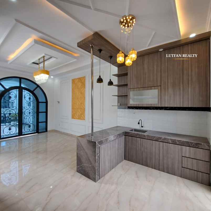 rumah mediterania jagakarsa dalam cluster