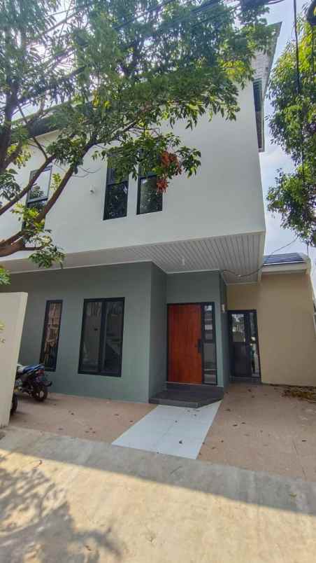 rumah mewah berkualitas di puri beta