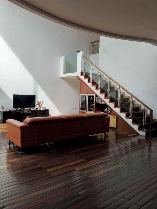 rumah mewah sukahaji dekat gegerkalong sutami bandung