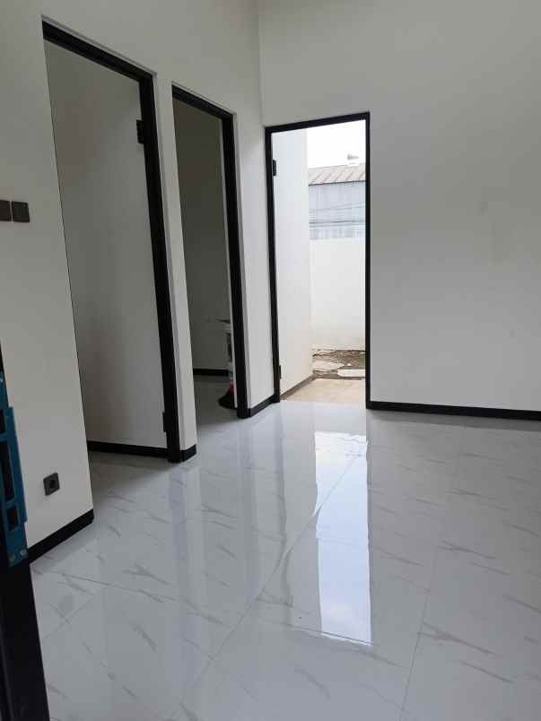 rumah minimalis 300 jutaan lokasi dekat pasar pakis