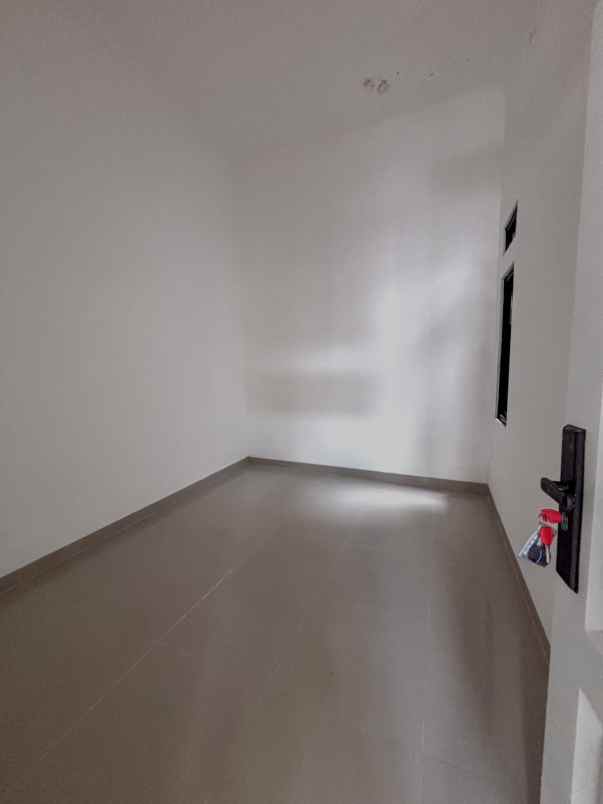 rumah minimalis amreican style di ciledug tangerang