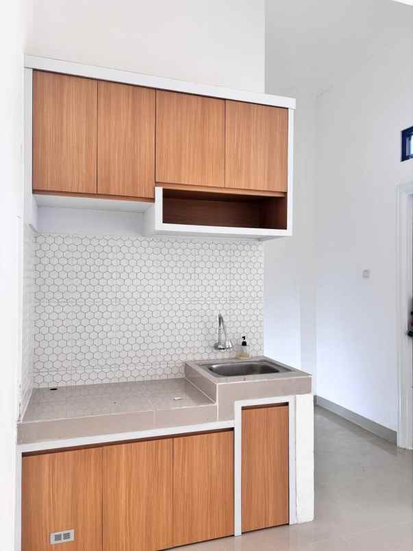 rumah minimalis amreican style di ciledug tangerang