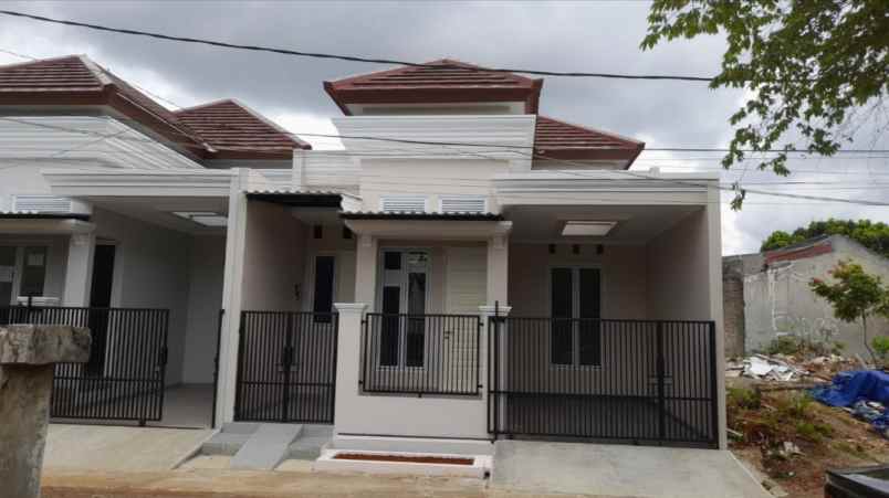 rumah minimalis klasik bangunan baru di gunung sindur