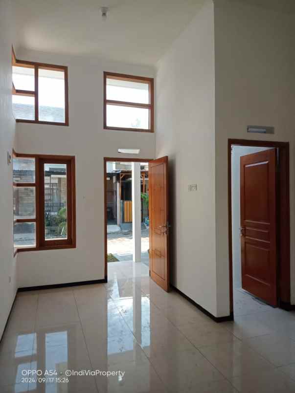 rumah modern ready stock area suhat