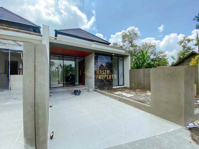 rumah modern siap huni di jogja utara ngaglik sleman