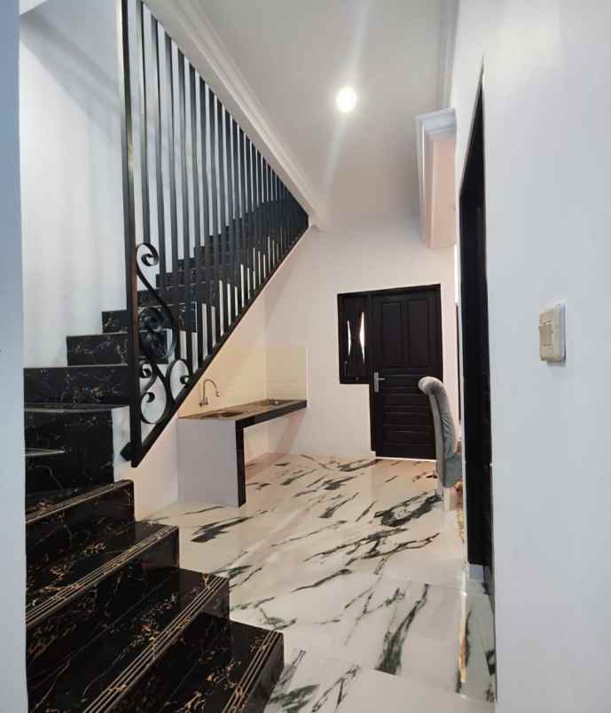 rumah murah pinggir jalan lokasi gas alam depok