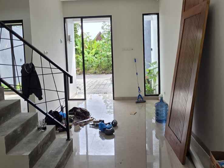 rumah murah siap huni 2 lantai dekat sman 2 ngaglik