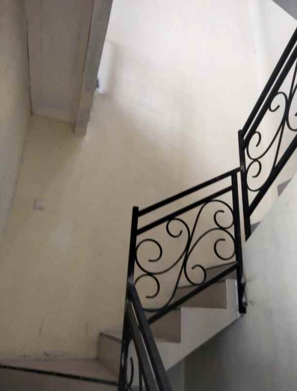 rumah on progress 1 85 milyar pasar rebo jaktim