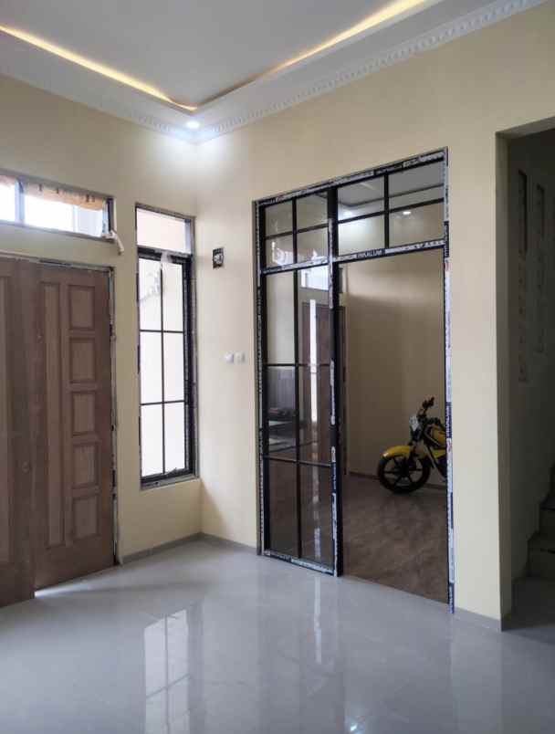 rumah on progress 1 85 milyar pasar rebo jaktim