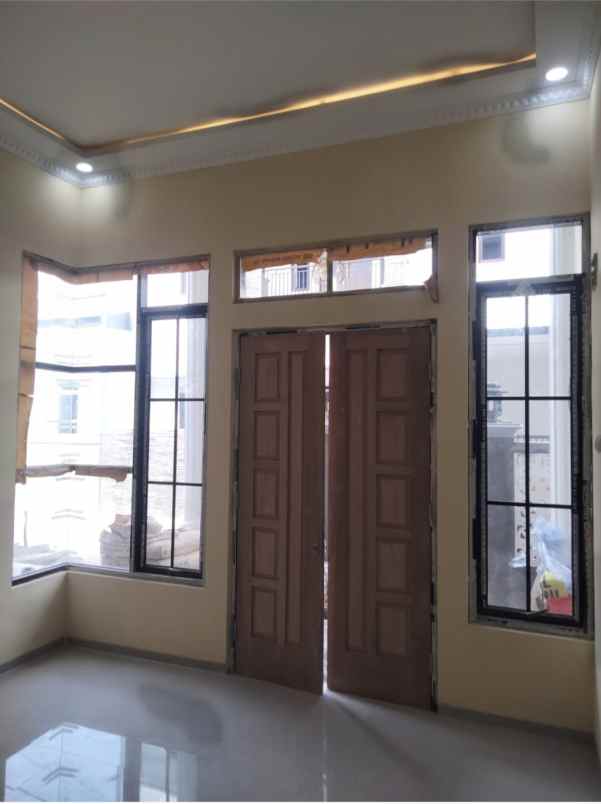 rumah on progress 1 85 milyar pasar rebo jaktim