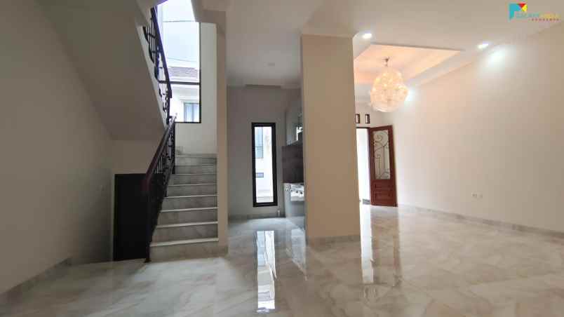 rumah pondok gede bekasi