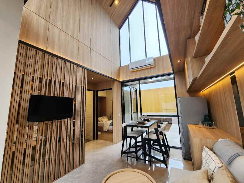 rumah rasa villa dekat dengan stasiun krl