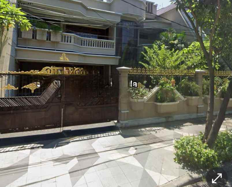 rumah raya dharmahusada indah strategis