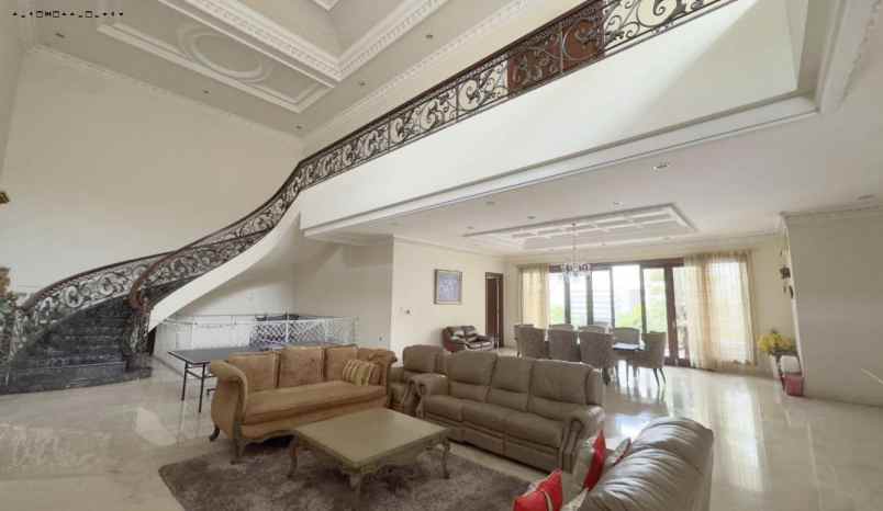 rumah raya dharmahusada permai strategis